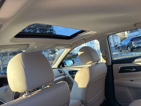 Used 2016 Nissan Altima 2.5 SL w/ 2.5 Technology Package image 13