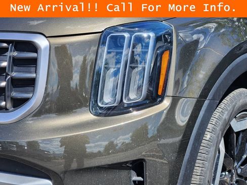 Used 2025 Kia Telluride S AWD/4WD image 8