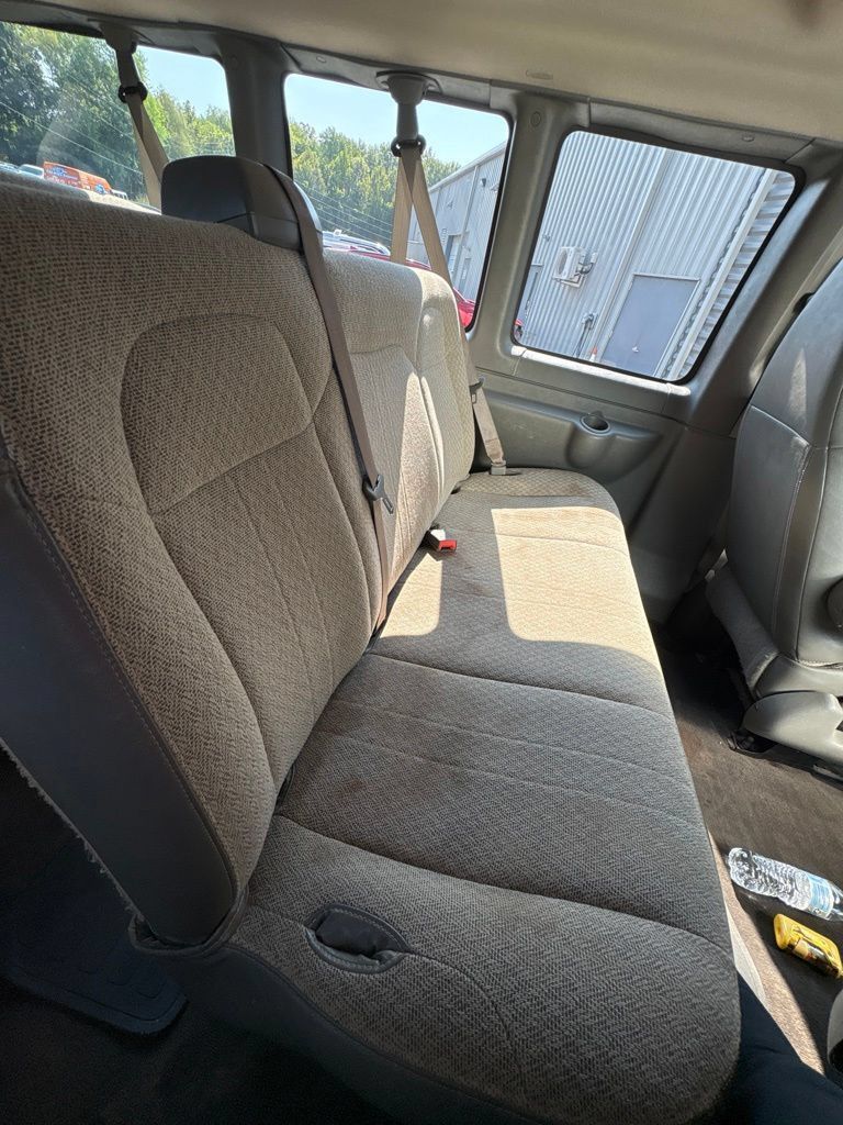 Used 2025 Chevrolet Express 3500 LS RWD image 12