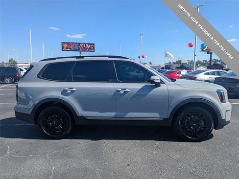 Used 2023 Kia Telluride EX X-Line image 3