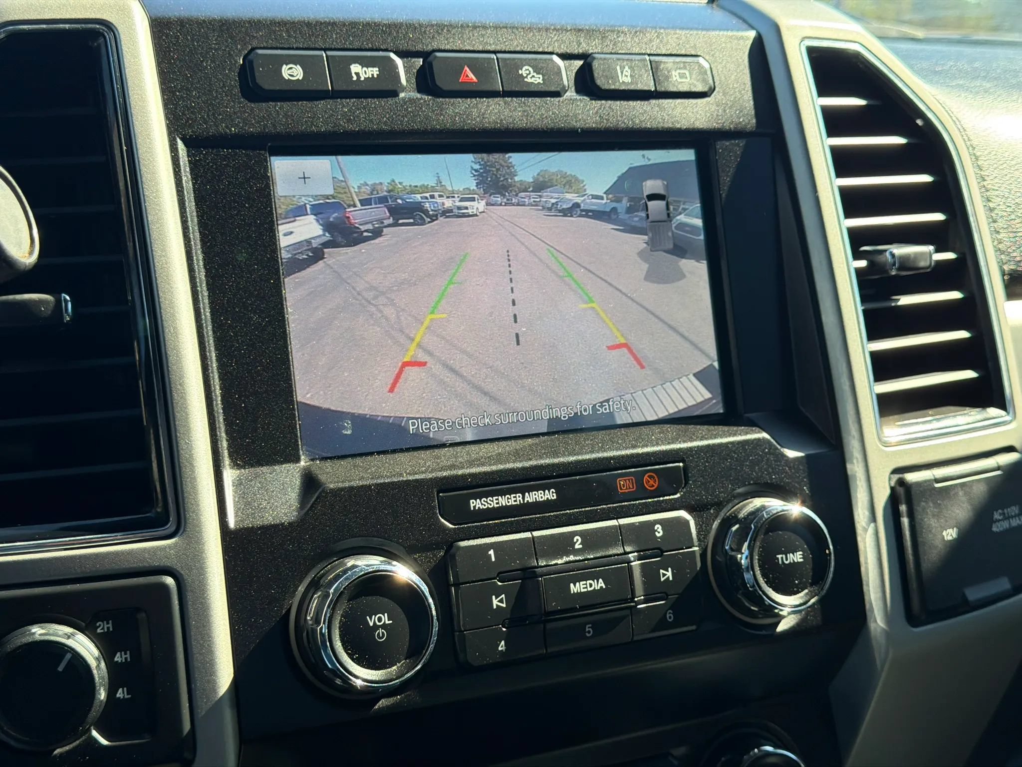 Used 2021 Ford F250 Lariat w/ Tremor Off-Road Package AWD/4WD image 35