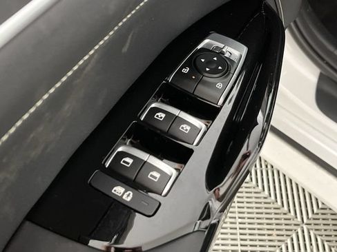 Used 2026 Kia K5 GT-Line w/ GT-Line Premium Package AWD/4WD image 18