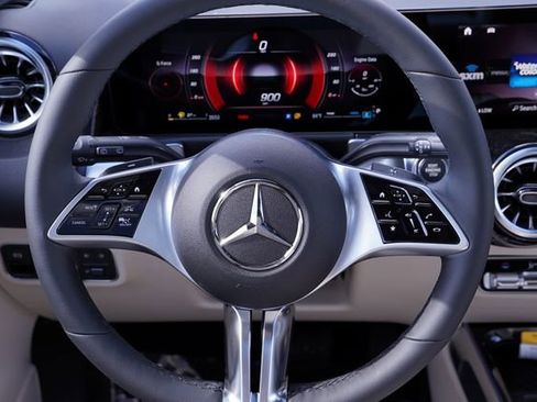 New 2026 Mercedes-Benz GLB 250 4MATIC image 28