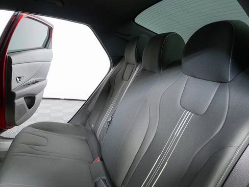 Used 2023 Hyundai Elantra SEL w/ Cargo Package image 16