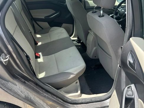 Used 2012 Ford Focus SE FWD image 17