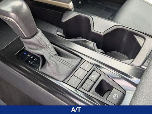 Used 2025 Toyota Camry SE FWD image 19