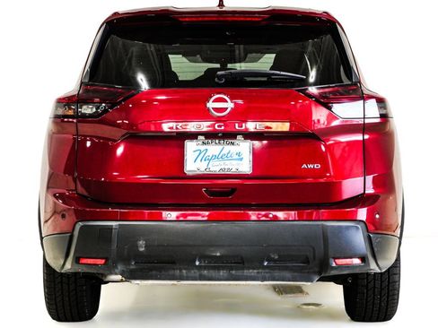 Used 2025 Nissan Rogue SV AWD/4WD image 7