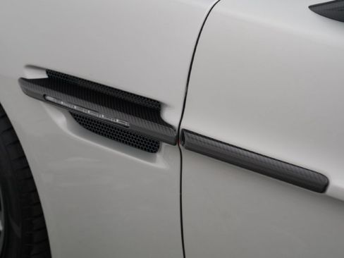 Used 2016 Aston Martin Vanquish Coupe RWD image 40