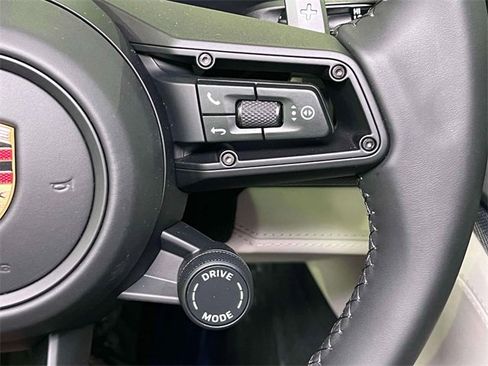 New 2025 Porsche Panamera 4 image 40