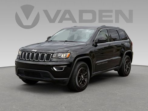 Used 2019 Jeep Grand Cherokee Laredo image 22