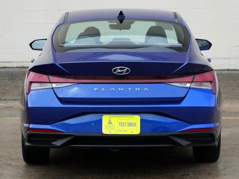 Used 2023 Hyundai Elantra SEL w/ Convenience Package FWD image 47