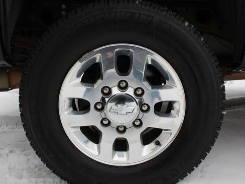 Used 2011 Chevrolet Silverado 2500 LTZ w/ LTZ Plus Package image 26