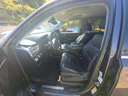 Used 2018 Chevrolet Tahoe Premier AWD/4WD image 2