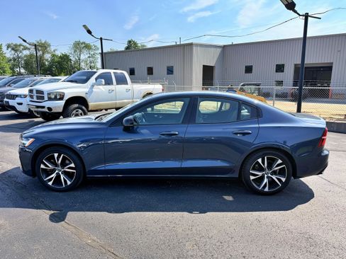 Used 2022 Volvo S60 B5 R-Design AWD/4WD image 6