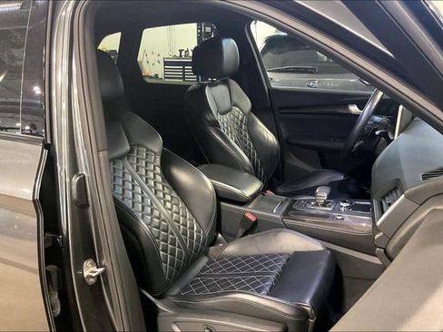 Used 2019 Audi SQ5 Premium Plus w/ Premium Plus Package image 7