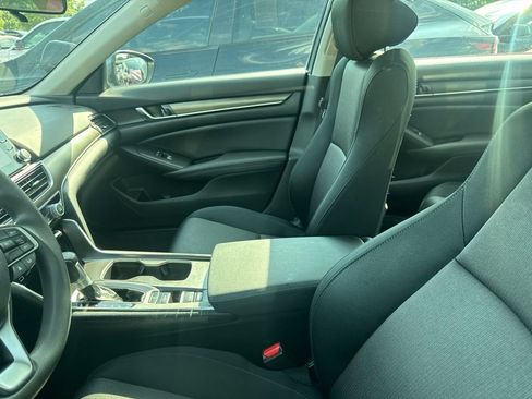 Used 2021 Honda Accord LX image 3