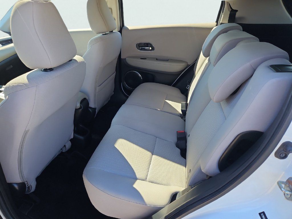 Used 2016 Honda HR-V EX image 29