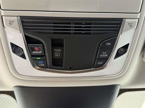 Used 2024 Acura TLX w/ Technology Package image 27