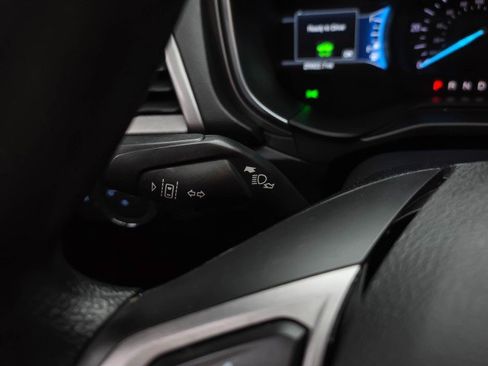 Used 2020 Ford Fusion SE FWD image 20