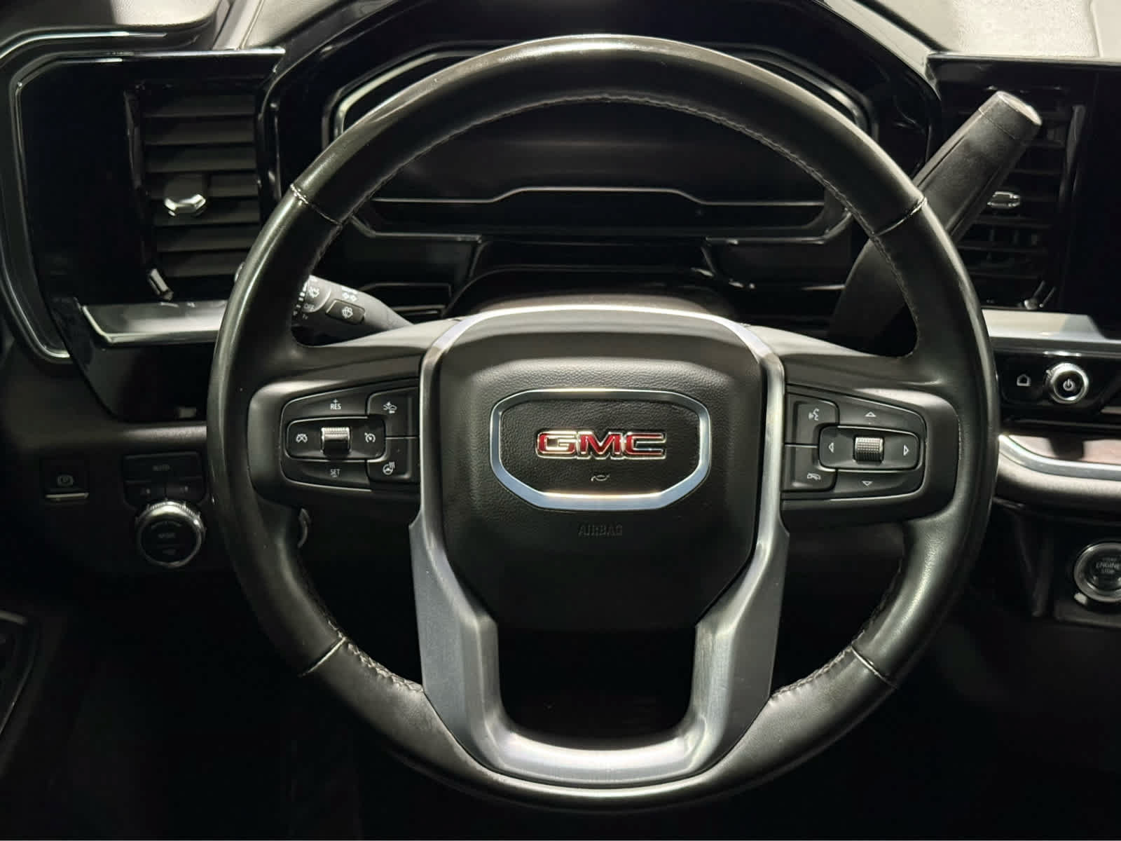 Used 2024 GMC Sierra 1500 SLT AWD/4WD image 18
