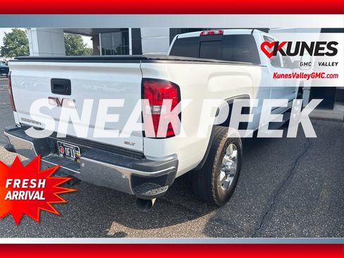 Used 2019 GMC Sierra 3500 SLT w/ Duramax Plus Package AWD/4WD image 4