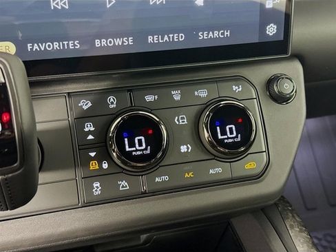 New 2026 Land Rover Defender 110 OCTA image 18