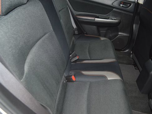 Used 2017 Subaru Crosstrek 2.0i Premium w/ Moonroof Package AWD/4WD image 27