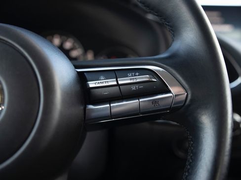 Used 2023 MAZDA MAZDA3 s image 7