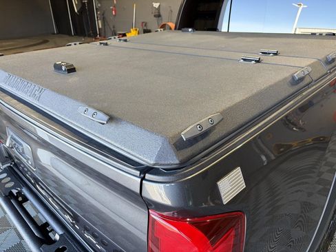 Used 2018 Toyota Tacoma TRD Off-Road w/ Technology Package image 14