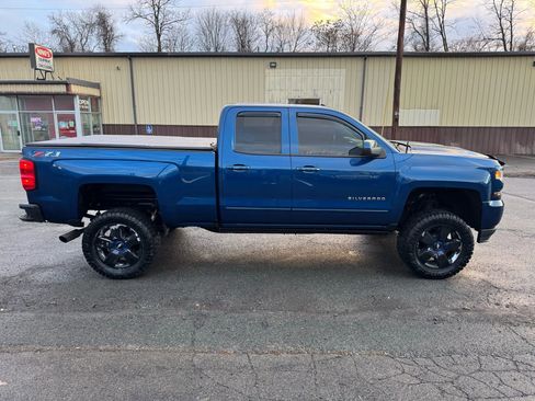 Used 2019 Chevrolet Silverado 1500 LT w/ All Star Edition image 4
