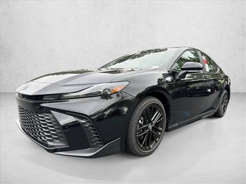 Used 2026 Toyota Camry SE w/ Multimedia Upgrade Package FWD image 7