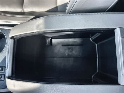 Used 2017 Toyota Highlander XLE image 27