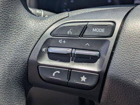 Used 2023 Hyundai Kona SEL FWD image 13