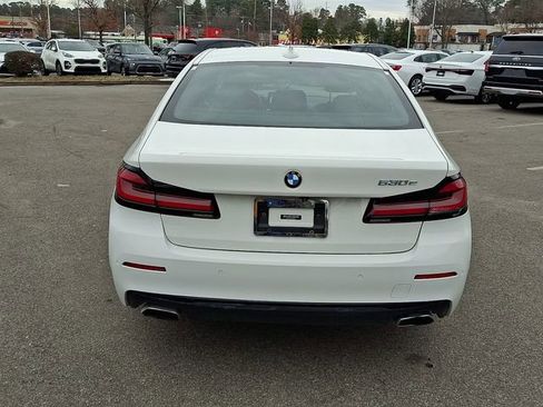 Used 2021 BMW 530e w/ Parking Assistance Package RWD image 4