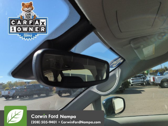 Used 2024 Chrysler Pacifica Touring-L FWD image 20