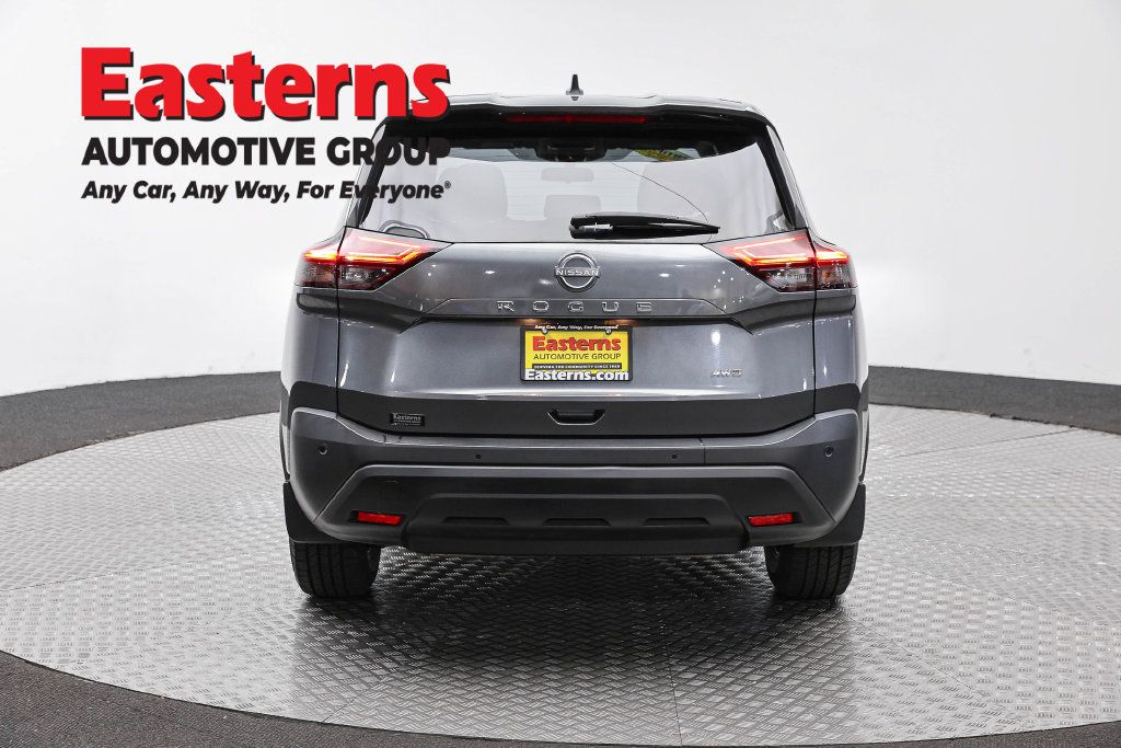 Used 2023 Nissan Rogue S AWD/4WD image 8