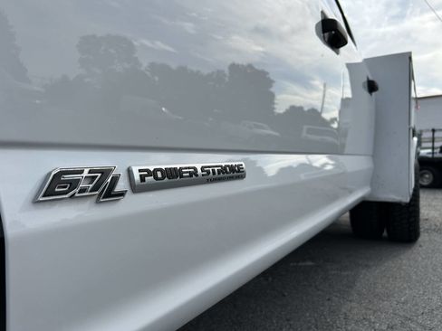 Used 2019 Ford F350 XL w/ Power Equipment Group AWD/4WD image 17