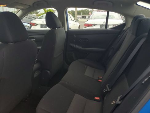 Used 2025 Nissan Sentra SV FWD image 14