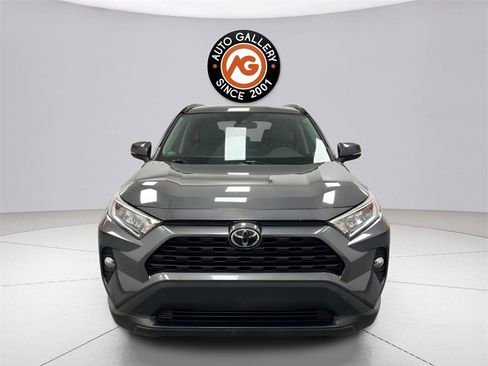 Used 2019 Toyota RAV4 XLE image 2
