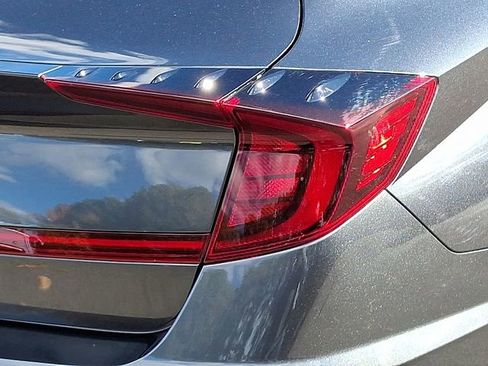 Used 2023 Hyundai Sonata SEL w/ Preferred Accessory Package image 12