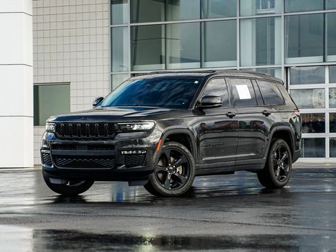 Used 2023 Jeep Grand Cherokee L Limited w/ Black Appearance Package image 1