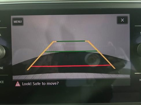 Used 2019 Volkswagen Atlas SE w/ Towing Package image 18