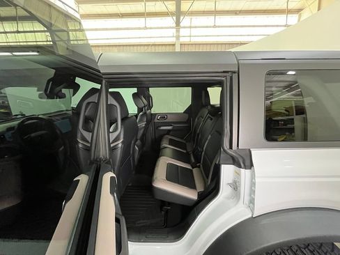 Certified 2023 Ford Bronco Wildtrak AWD/4WD image 19