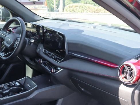 Used 2025 Chevrolet Equinox RS w/ Convenience Package III FWD image 39