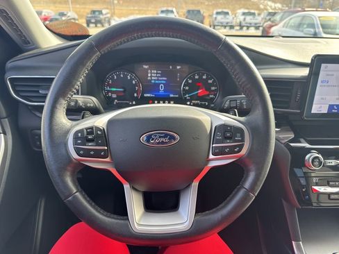 Used 2021 Ford Explorer Limited w/ Hybrid Equipment Group 310A image 12