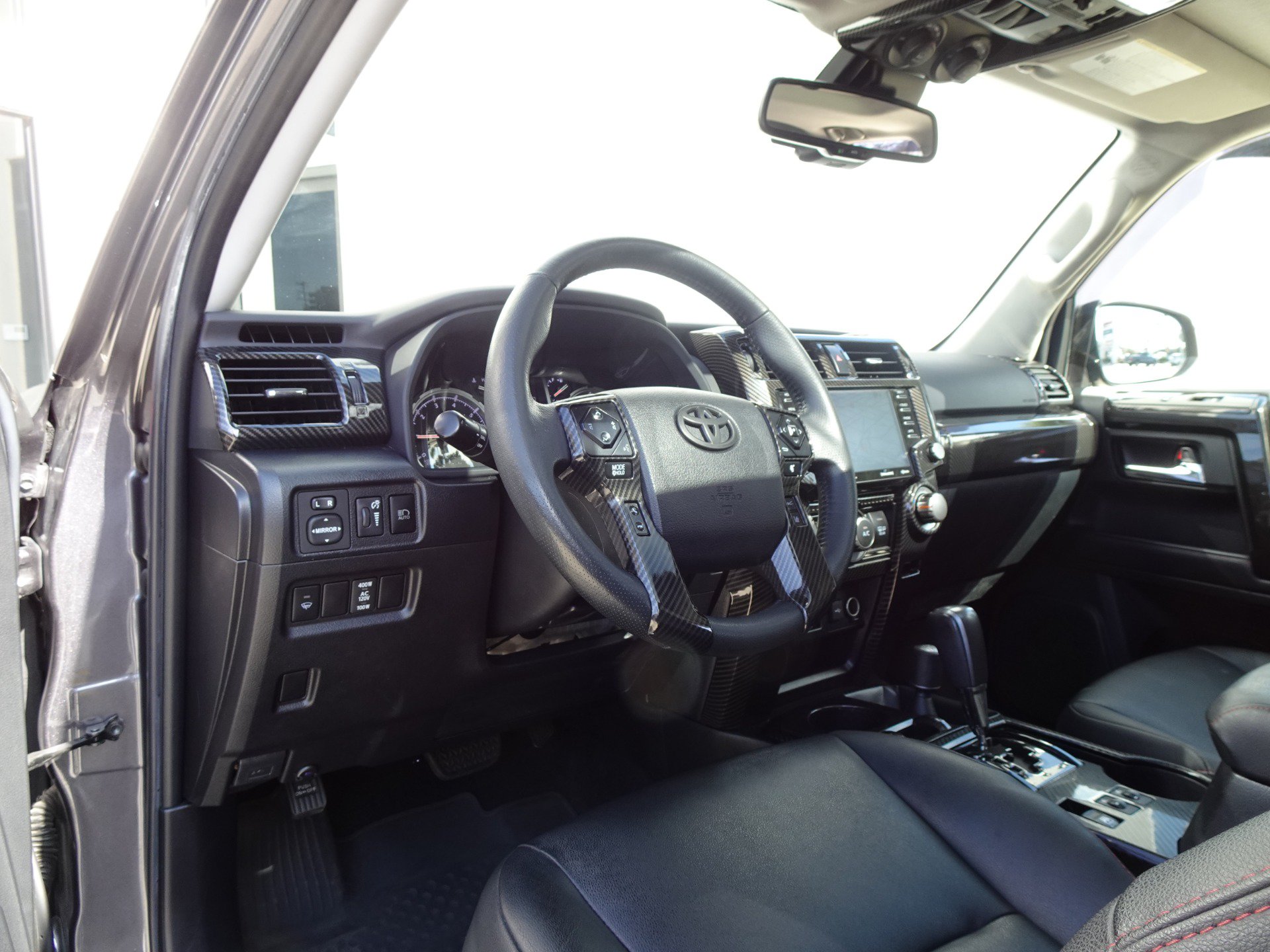 Used 2021 Toyota 4Runner Venture w/ Moonroof Package AWD/4WD image 10