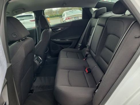 Used 2023 Chevrolet Malibu LT FWD image 14