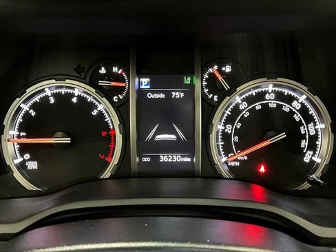 Used 2023 Toyota 4Runner Limited image 23