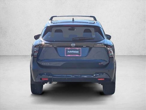 New 2026 Nissan Kicks SR image 7
