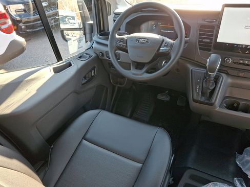 New 2026 Ford Transit 250 148 Medium Roof w/ Load Area Protection Package RWD image 9